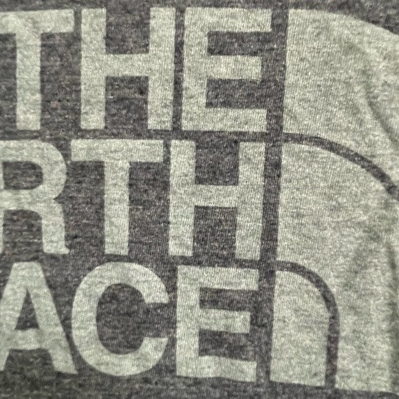 The North Face women's t-shirt Small - Picture 2 of 3